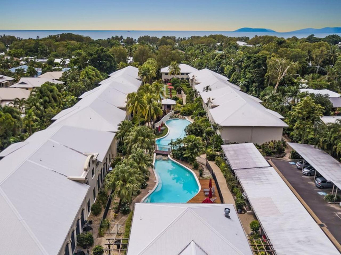Sport & Beauty 2, 'Dasheri' @ Mango Lagoon Resort, Cairns