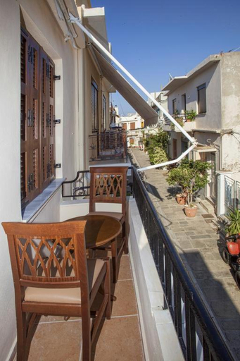 Others 3, Argyro House I, Crete