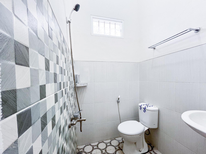 Bathroom 5