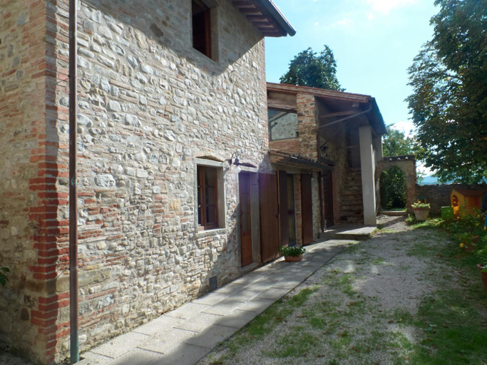 Others 2, La Casa Nova, Arezzo