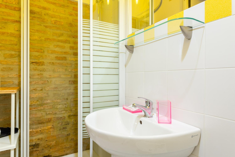 Bathroom 3, Monti Garden, Roma