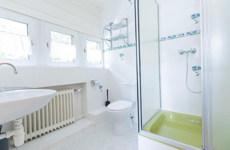 Bathroom 3, Ringhaus - Home of Silver Arrows, Ahrweiler