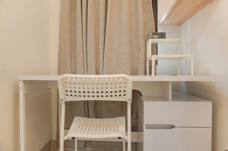 Others 5, Well Designed and Comfy Studio Transpark Cibubur Apartment By Travelio, Depok
