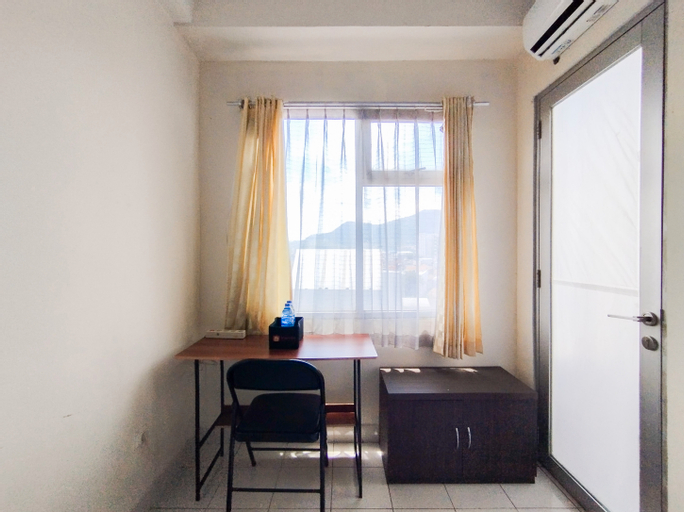 Bedroom 3, Modern Studio Design at Harvard Jatinangor Apartment By Travelio, Sumedang