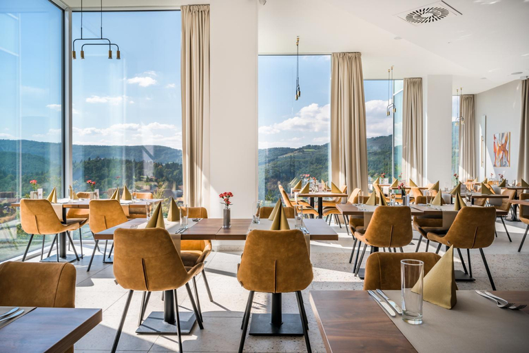 Food & Drinks 2, Crystal Mountain Hotel, Cieszyn