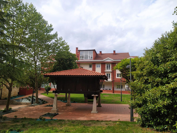 Others 5, HOTEL LA CAMPANA, Asturias