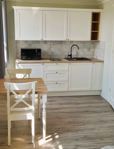 Dining Room 10