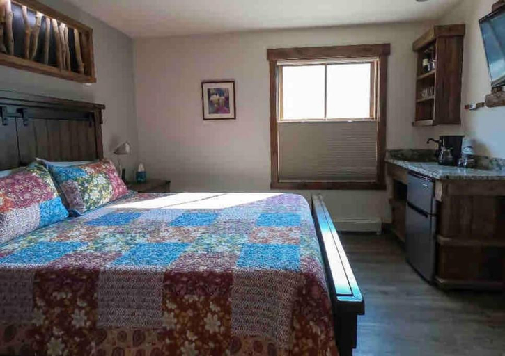 Bedroom 2, Clear Creek Inn, Clear Creek