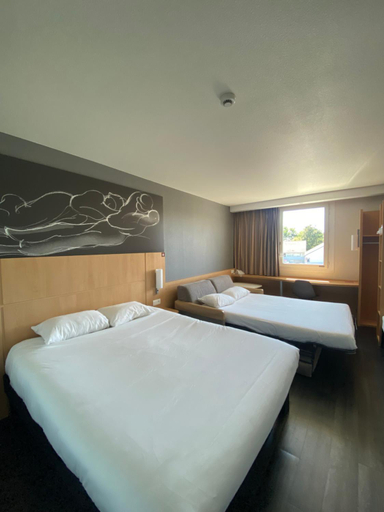 Bedroom 3, ibis Clermont-Ferrand Nord Riom, Puy-de-Dôme