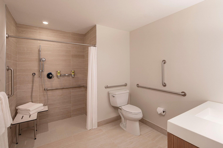 Bathroom 9