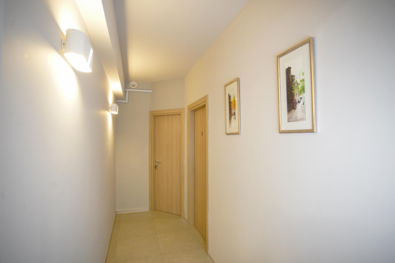 Others 5, Koghbatsi Aparthotel, Yerevan