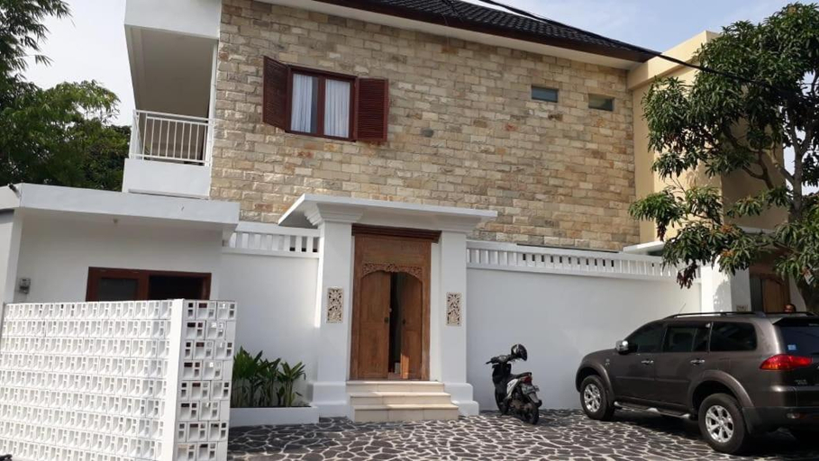 Exterior & Views, Ozora Tiying Tutul Hostel, Badung