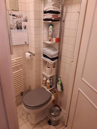 Bathroom 3, Homey Budget Bedroom, Amsterdam