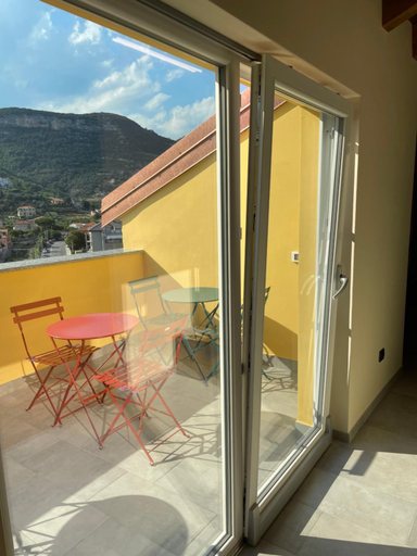 Others 1, B&B La DORMERIA, Savona