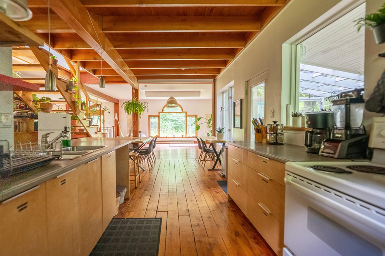 Others 5, Auberge Yoga Salamandre, Brome-Missisquoi