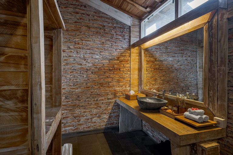 Bathroom 5