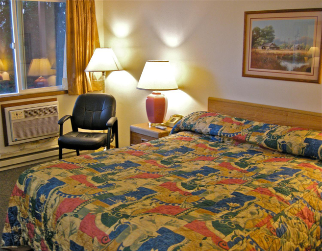 Bedroom 3, Royal Motor Inn, Union
