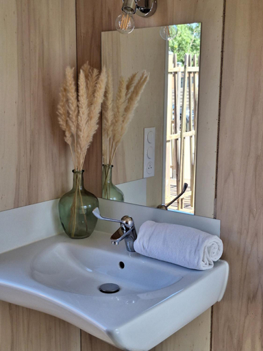Bathroom 4, Slow Village Marennes Oleron, Charente-Maritime
