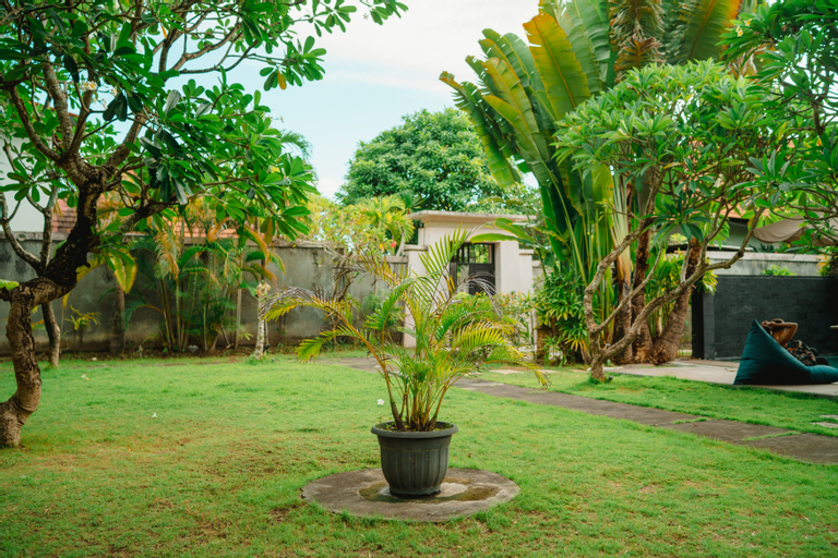 Exterior & Views 7