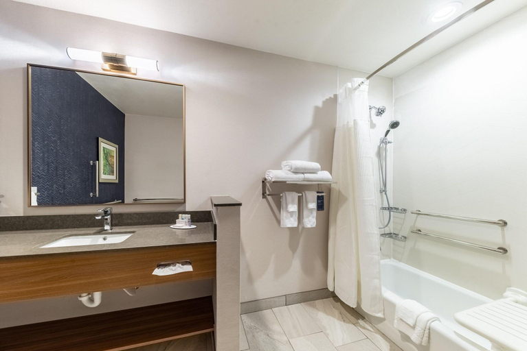 Bathroom 4