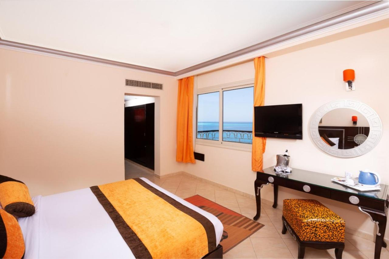 Bedroom 3, Sphinx Aqua Park Beach Resort, Al-Ghurdaqah