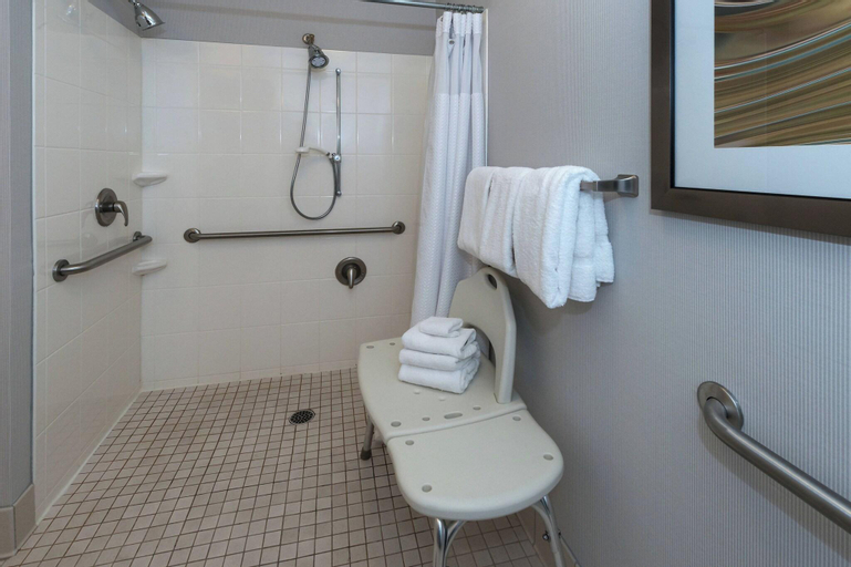 Bathroom 9