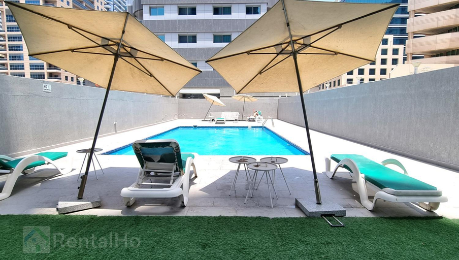 Sport & Beauty, Luxury & Centric Flat with Balcony views in Marina, Dubai
