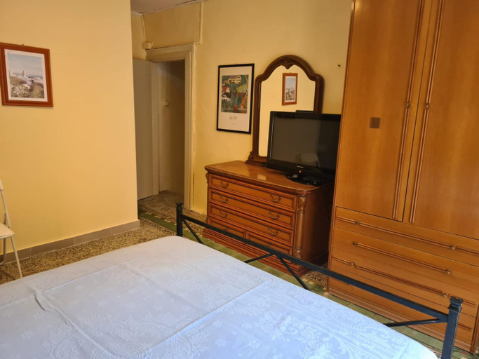 Others 5, La Casa di Emanuela, Palermo