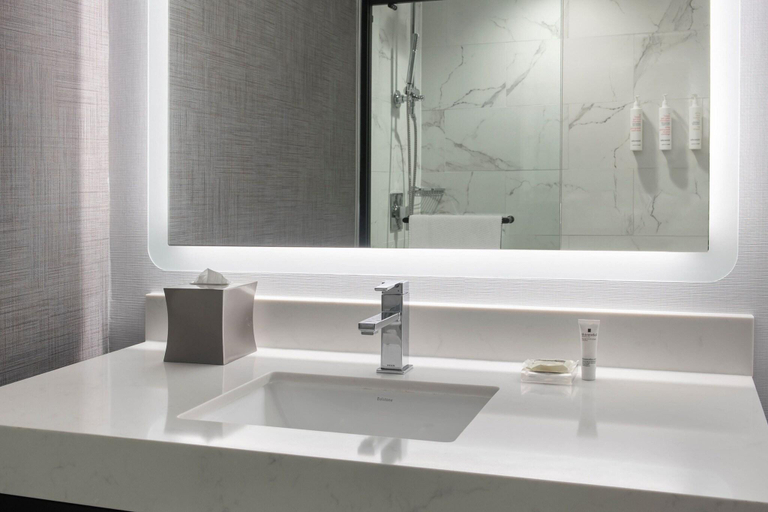 Bathroom 16