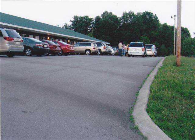 Public Area, Deerfield Inn, Robertson