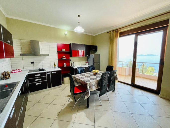 Others 2, Villa Coli, Vlorës