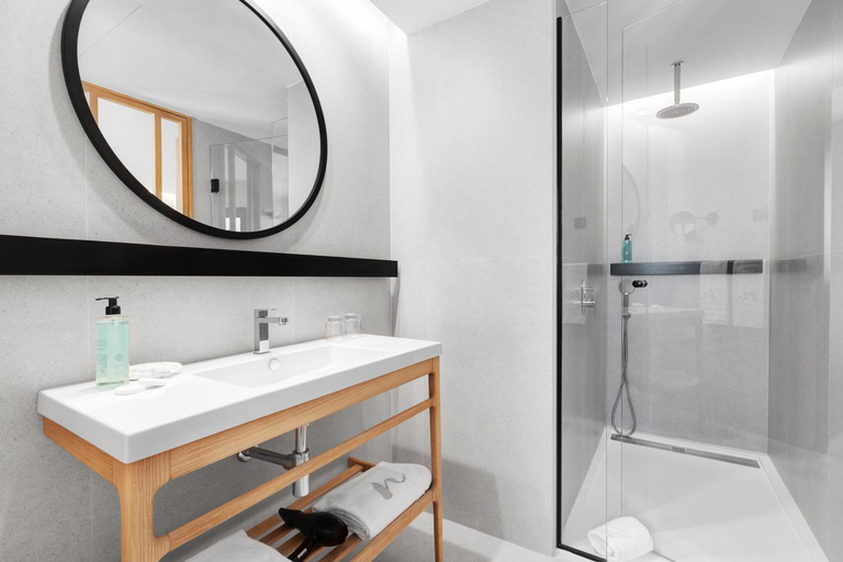 Bathroom 5, Protur Naisa Palma Hotel., Baleares