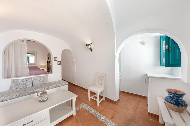 Bathroom 4, Afroessa, South Aegean