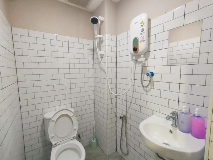Bathroom 3, ₘₐcₒ ₕₒₘₑ【Private Room】@Stulang 【CIQ】【Mid Valley】, Johor Bahru