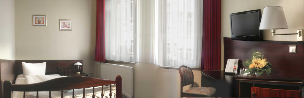 Others 3, Hotel Marthahaus, Halle (Saale)