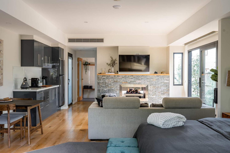 Others 5, Earimil Villas - Waterfront, Melbourne