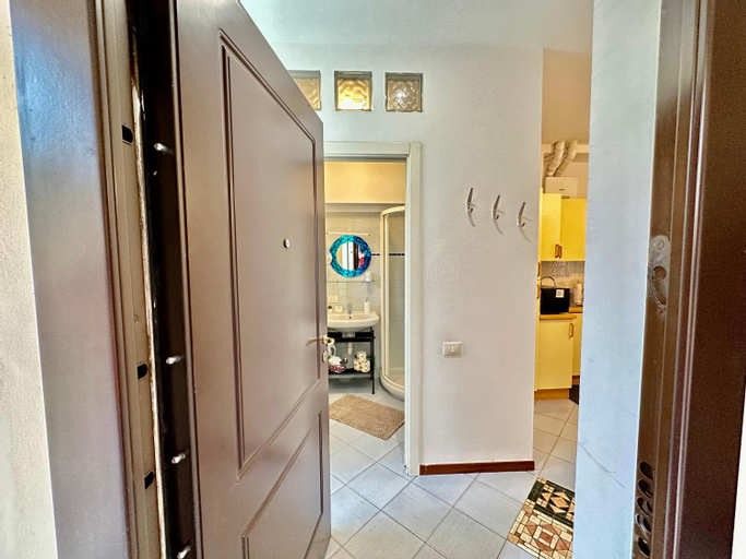 Others 4, Near Airport - LOFT Universita 4 posti letto, Bergamo