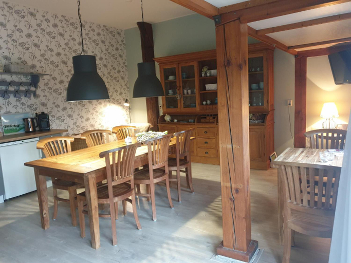 Others 4, B&B Piebengastate Welsrijp, Littenseradiel