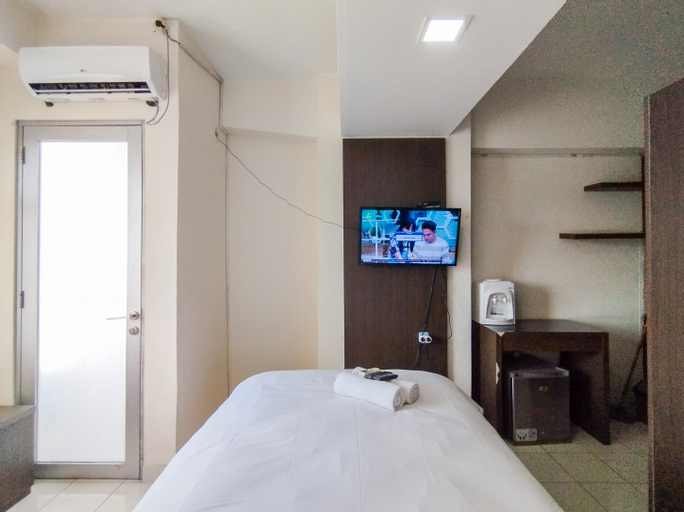 Bedroom 2, Modern Studio Design at Harvard Jatinangor Apartment By Travelio, Sumedang