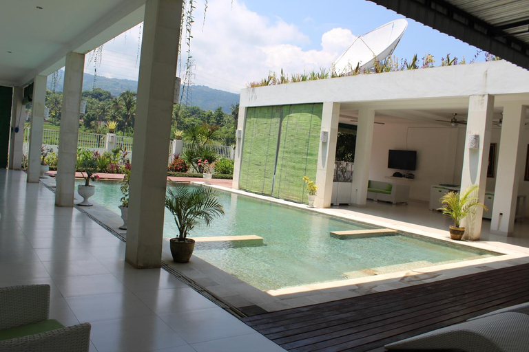3, Villa Putih Lovina, Buleleng