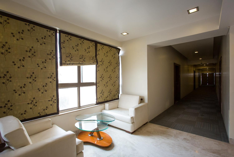 Others 5, Corporate Stay, Pune