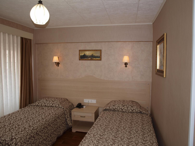 Bedroom 2, Hotel Nezih Istanbul, Fatih