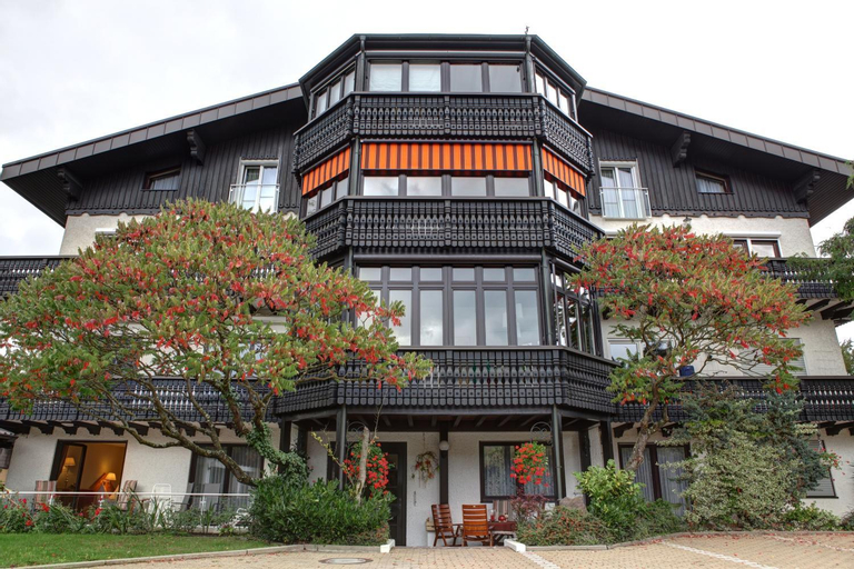 Exterior & Views 22