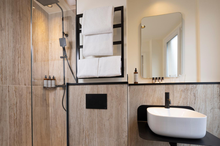 Bathroom 5, Hotel Toujours, Paris