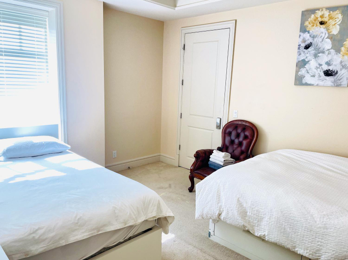 Bedroom, Vancouver Airport guesthouse, Greater Vancouver
