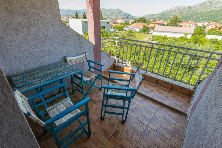 Others 5, Q PODGORICA Beds,Rooms and Friends