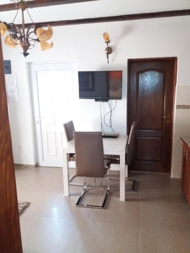 Others 4, Apartments Peranovic