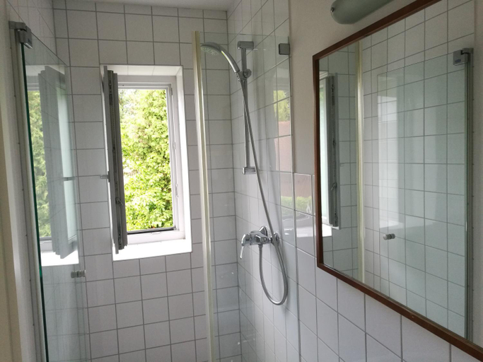 Bathroom 4, Hotel Sonderborg, Neuburg-Schrobenhausen