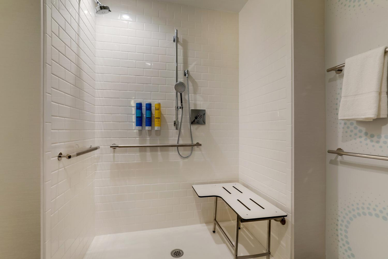 Bedroom 4, Tru By Hilton Leland Wilmington, Brunswick