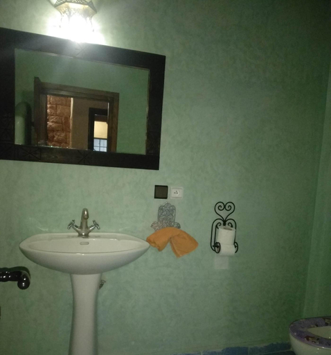 Bathroom 2, Chambre d'hotes aya, Azilal